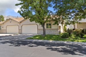 212 Rose Anne Cir, Pleasant View UT 84414