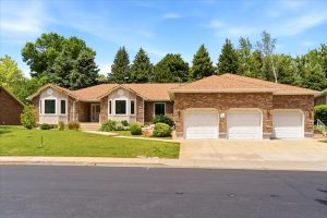 1762 Whispering Oaks Dr, Ogden UT 84403